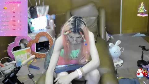 Skinnygirl online show from October 15, 2025, 1:17 am