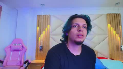 laia_and_damian online show from October 9, 2025, 7:45 pm