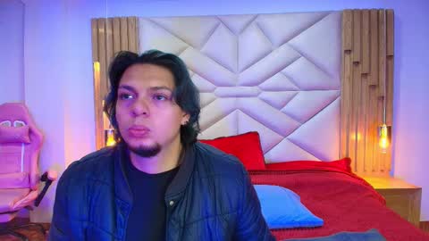 laia_and_damian online show from October 14, 2025, 7:36 pm