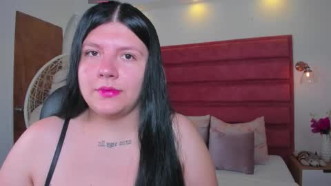 laia_hamilton online show from November 21, 2025, 11:53 am