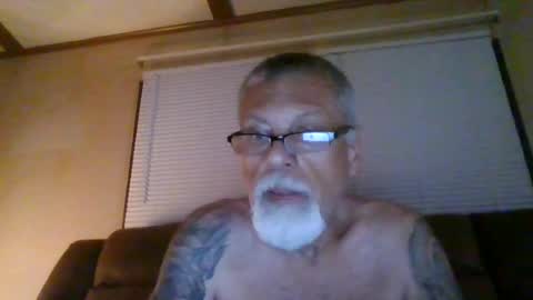 laidbackluxury online show from June 19, 2026, 3:44 am