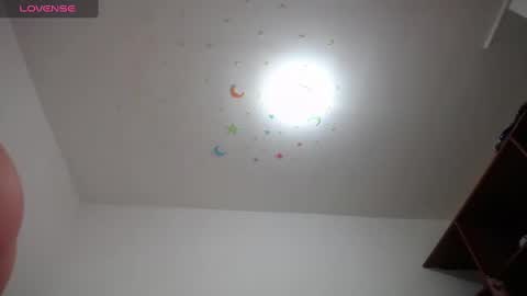 Leila Laly online show from January 6, 2025, 9:43 pm