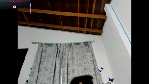 Leila Laly online show from April 28, 2026, 3:17 pm