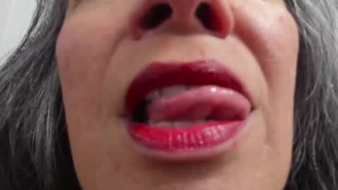 Lailacastillo online show from February 11, 2025, 11:10 am