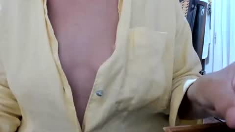 LAILA online show from April 20, 2026, 12:30 pm