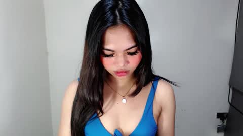 laire online show from April 6, 2026, 5:41 am