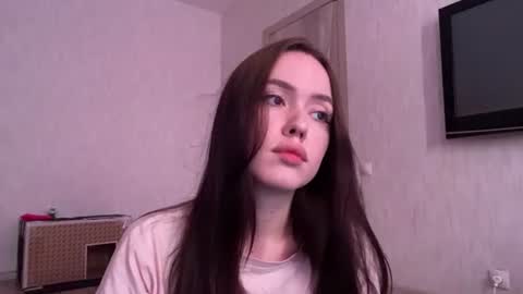 Snapshot of lakeshiaedemann chatting on June 13, 2026, 12:14 pm Katherine or just Kiki online show from June 13, 2026, 12:14 pm