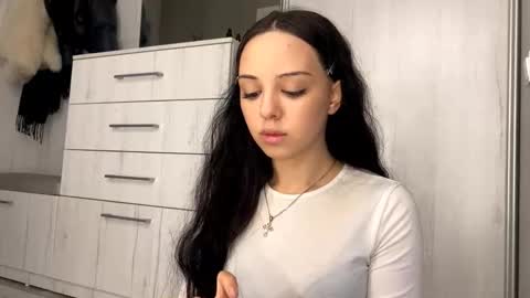 Emily online show from November 26, 2025, 8:26 am