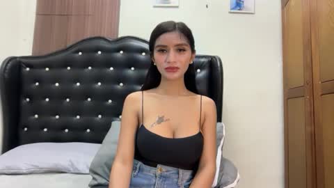 Snapshot of lakshmi_filipina chatting on June 4, 2026, 10:38 pm kristine online show from June 4, 2026, 10:38 pm