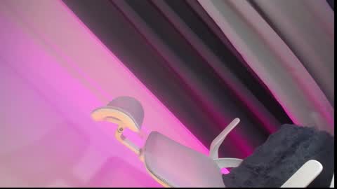 luna  online show from September 11, 2025, 12:33 am