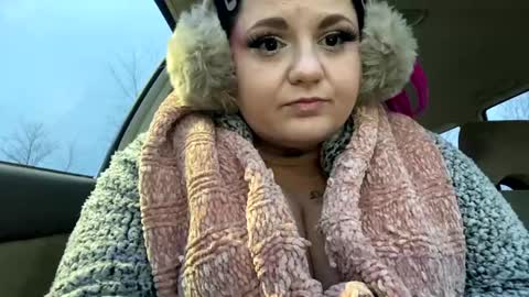 lalaaacx3 online show from February 5, 2025, 10:44 pm