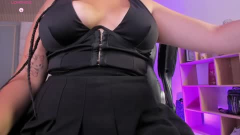 lalabunny01 online show from April 27, 2026, 11:47 pm