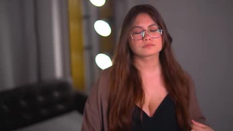 Lilium like a flower online show from October 31, 2025, 4:41 pm