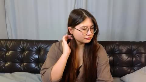 Lilium like a flower online show from November 10, 2025, 3:44 pm