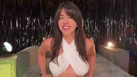 Ellina online show from October 10, 2025, 9:03 pm