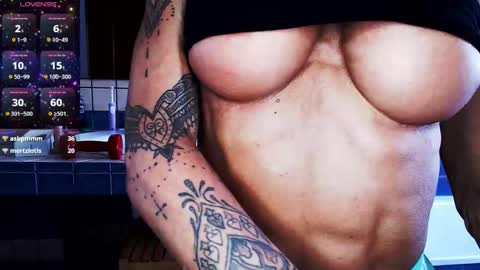 Lola online show from September 16, 2025, 5:14 pm