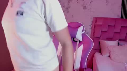 Laura online show from September 28, 2025, 12:32 pm