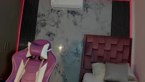 Laura online show from September 30, 2025, 12:43 pm