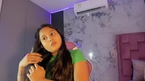 Laura online show from October 2, 2025, 12:12 pm