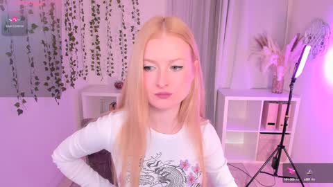 Laly online show from December 23, 2024, 3:33 pm