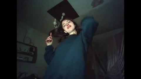 Snapshot of lama111111mama chatting on February 20, 2026, 10:54 pm I work 5PM to 9 PM EST New York online show from February 20, 2026, 10:54 pm