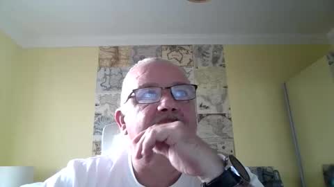 lamabama online show from September 19, 2025, 2:29 pm