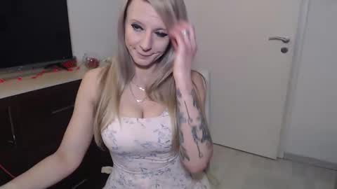 LaMadrina006 online show from December 14, 2024, 12:11 am