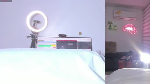 Lana online show from February 24, 2026, 9:18 am