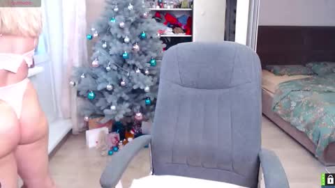 Lana online show from January 7, 2026, 7:44 am