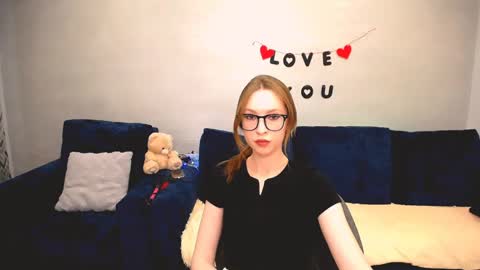 lana__ray online show from May 6, 2026, 11:15 am