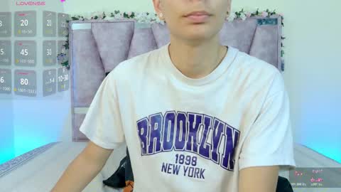 Snapshot of lana_bennett69 chatting on October 29, 2025, 10:17 am Lana online show from October 29, 2025, 10:17 am