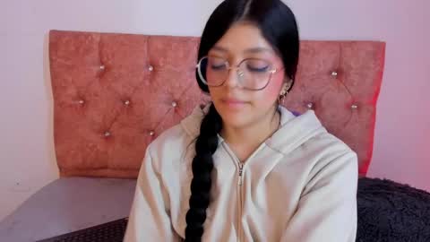 ... .          . ... online show from February 25, 2025, 6:20 pm