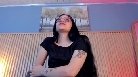 ... .          . ... online show from October 21, 2025, 1:34 pm