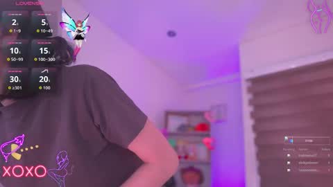 Lana online show from September 30, 2025, 1:38 pm