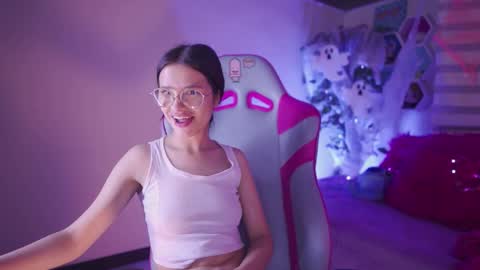 Lana online show from October 21, 2025, 1:17 am