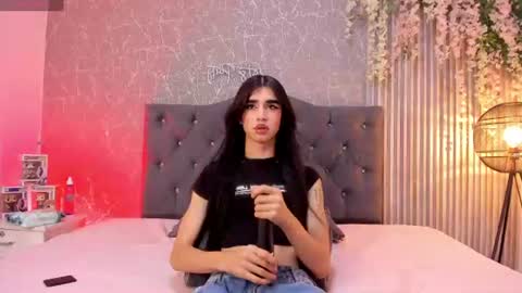 Snapshot of lana_gill chatting on July 9, 2026, 7:18 pm lana_gill online show from July 9, 2026, 7:18 pm