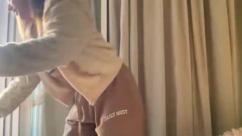 Snapshot of lana_inked chatting on March 9, 2026, 7:01 am Lana online show from March 9, 2026, 7:01 am