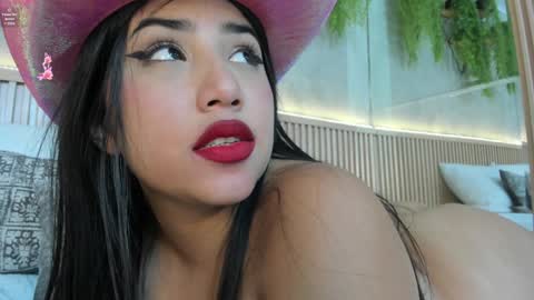 lana_lann online show from January 24, 2025, 5:53 pm