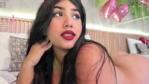lana_lann online show from February 16, 2025, 9:05 pm