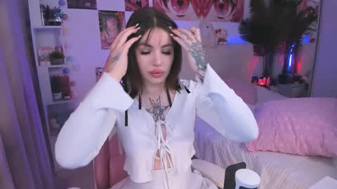 Eva online show from December 2, 2025, 3:12 am