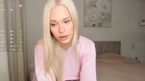 Lana online show from October 22, 2025, 3:51 am