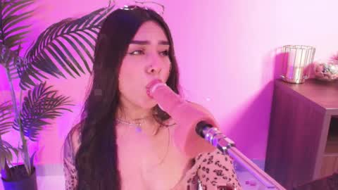 LANA online show from April 8, 2026, 5:07 am