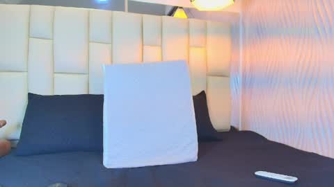 Vanessa  online show from April 21, 2026, 12:11 pm