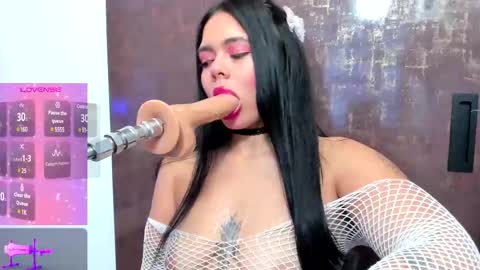 Lana online show from March 9, 2025, 8:21 pm