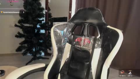 Lana online show from February 10, 2025, 1:22 pm