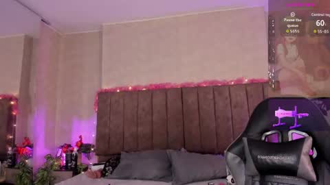 Lana online show from June 9, 2026, 3:51 am