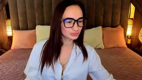 lanablisss online show from November 22, 2025, 1:54 pm