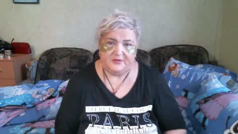 lanacat555 online show from January 9, 2026, 11:57 am