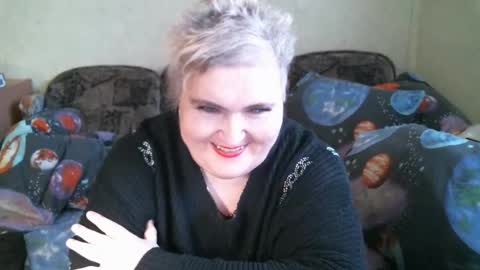 lanacat555 online show from April 21, 2026, 4:23 pm