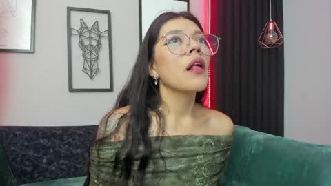 Lana online show from April 18, 2026, 11:03 am